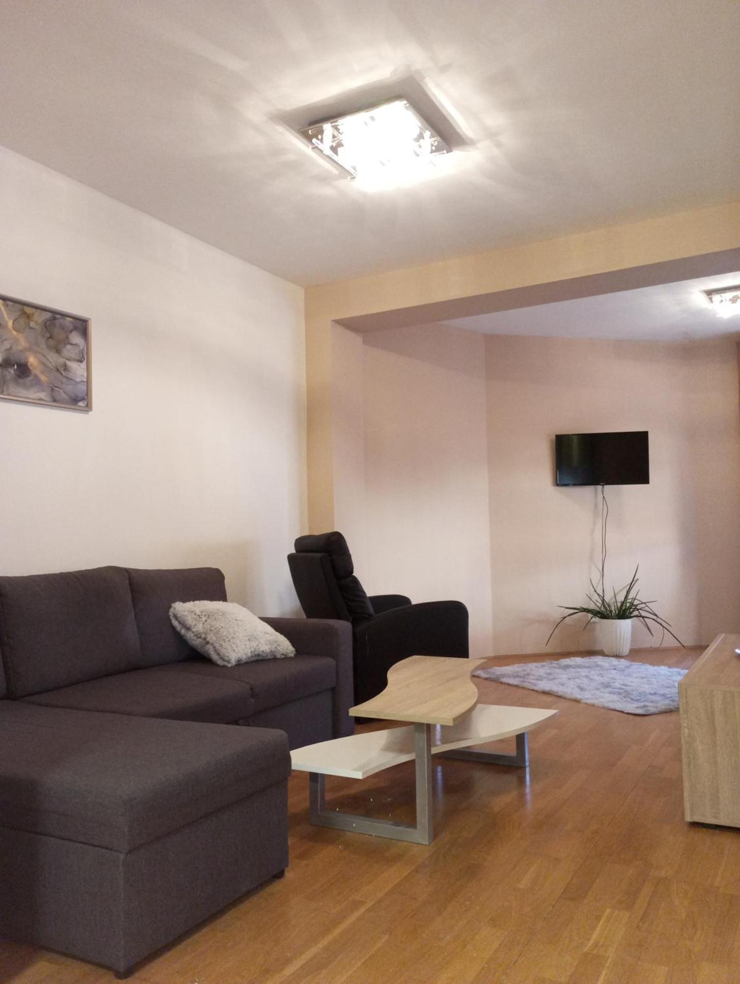 Zen Apartman Budakalasz Ngoại thất bức ảnh