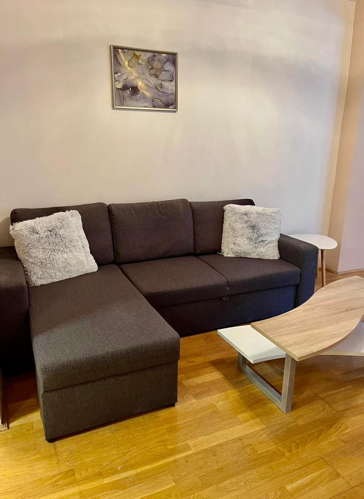 Zen Apartman Budakalasz Ngoại thất bức ảnh
