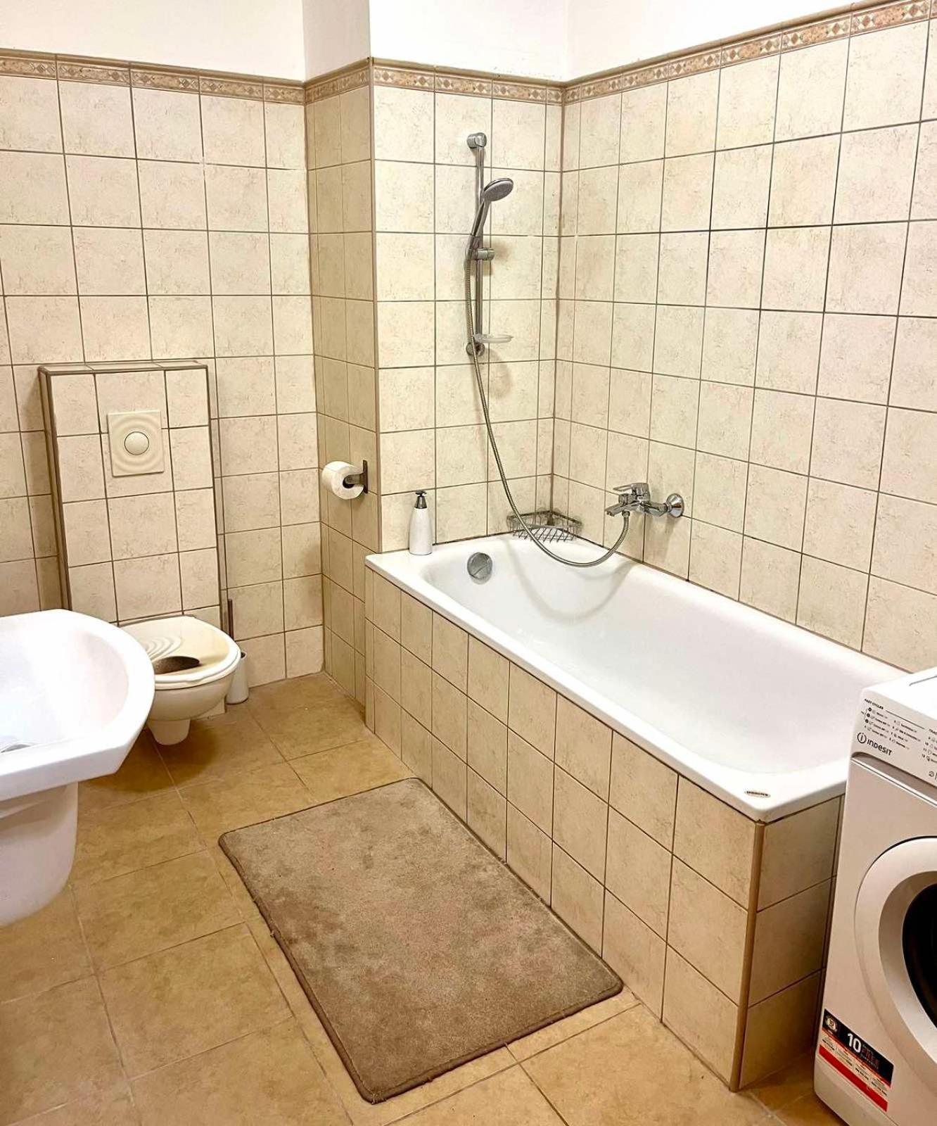 Zen Apartman Budakalasz Ngoại thất bức ảnh